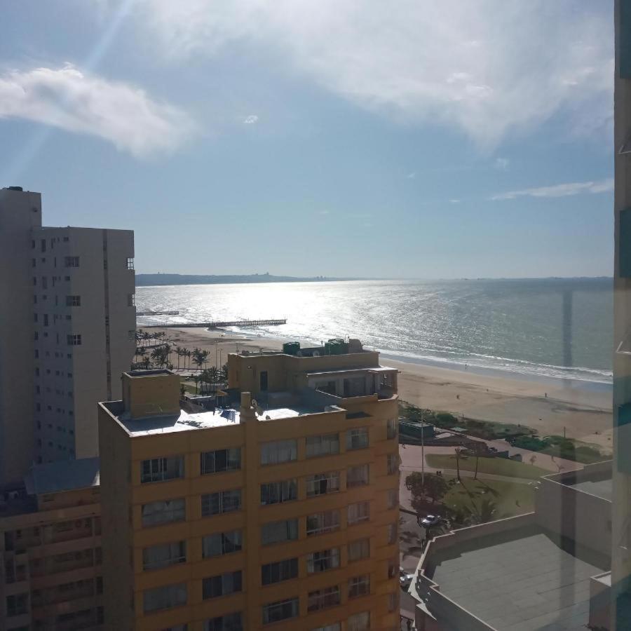 Apartment 1204 South